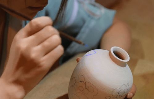 美女創業做跨境電商,售賣花式陶藝,產品供不應求