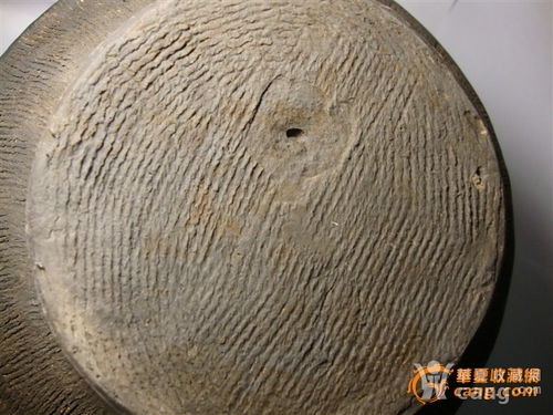 西周繩紋灰陶尊